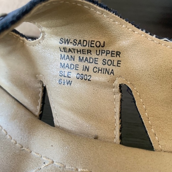 Easy Spirit Sadie Blue Suede Leather Cross Straps Comfort Sandal Size 6.5W - Picture 10 of 11